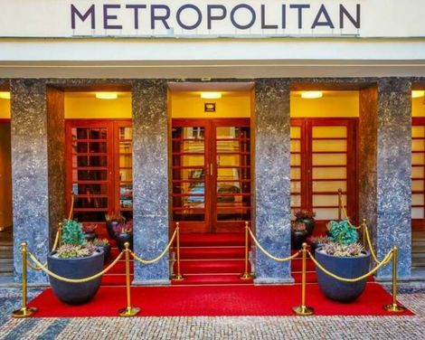 Metropolitan Old Town Hotel