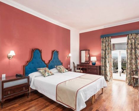 Castille Hotel
