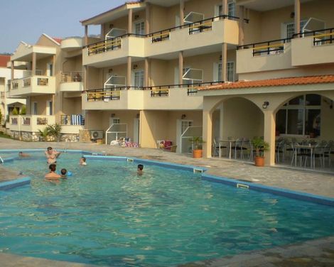 Rachoni Bay Hotel