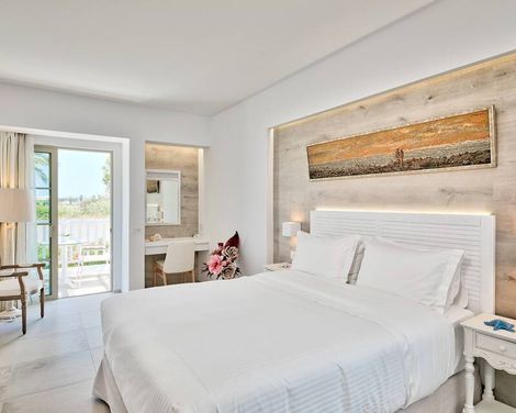 White Pearls Luxury Suites