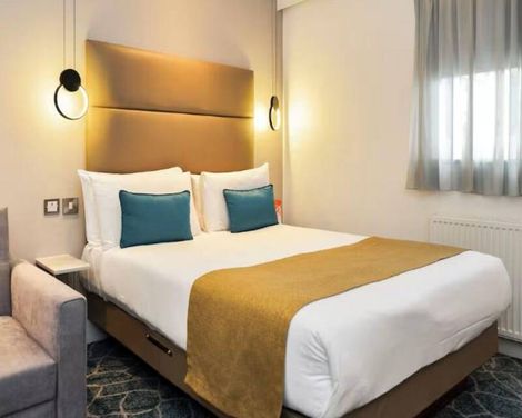 Queens Park Hotel