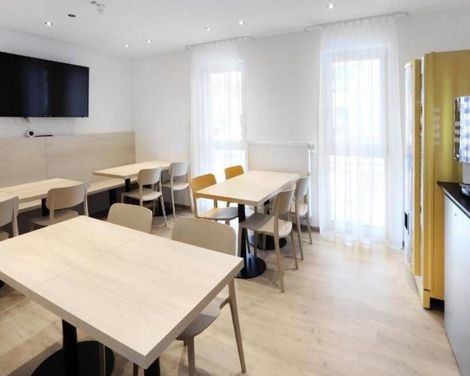 Adina Apartment Hotel Berlin Checkpoint Charlie