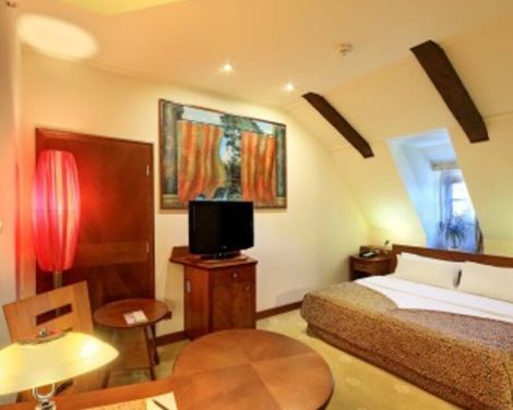 Lindner Hotel Prague Castle-1