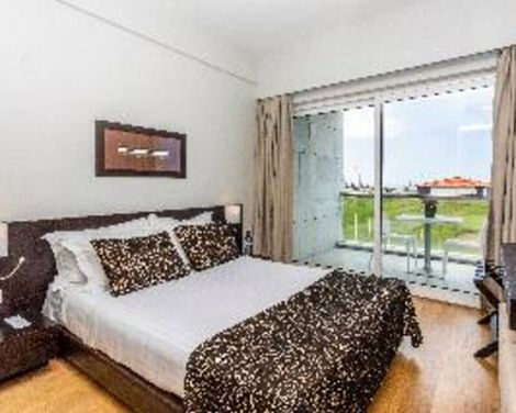 Crowne Plaza Caparica Lisbon