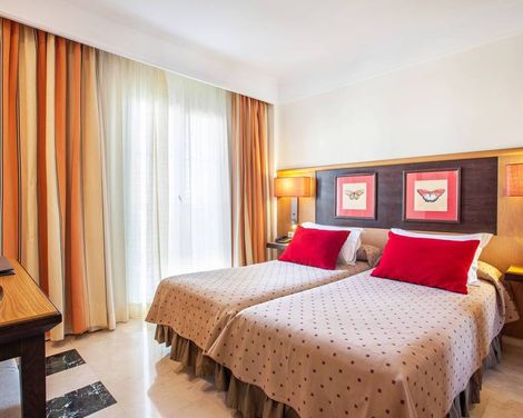 Grupotel Playa de Palma Suites & Spa