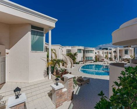 Flamingo Suites