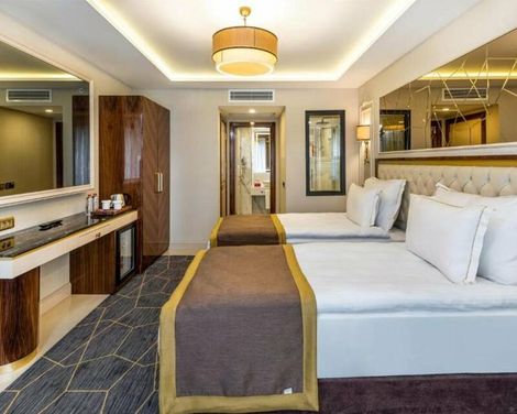 Beethoven Senfoni Hotel