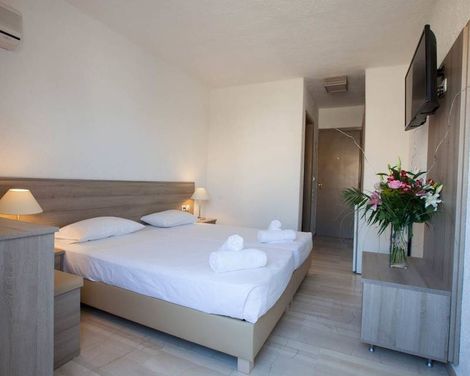 Apollon Hotel