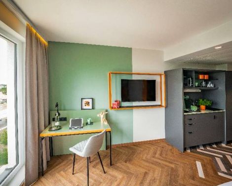 LOGINN Hotel Berlin Airport-0