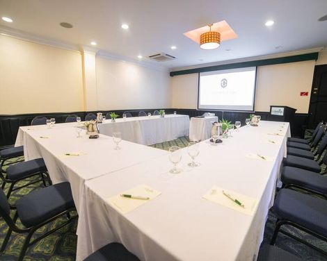 The Courtleigh Hotel & Suites-1