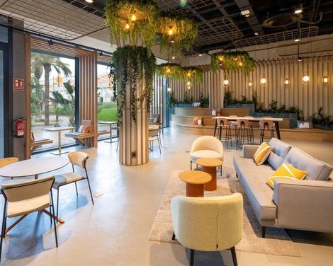 Hotel LIVVO Lumm