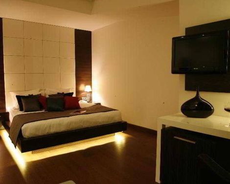 Samm - Boutique Class-1