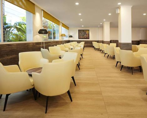 Hotel Las Arenas Affiliated by Meliá