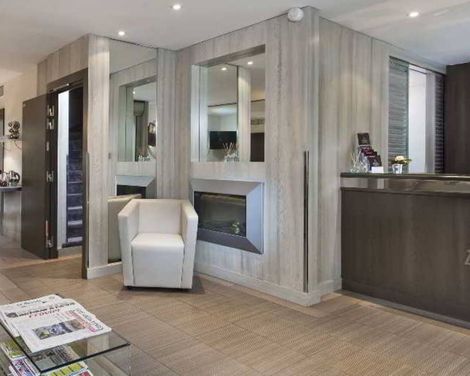 Hotel Longchamp Elysees