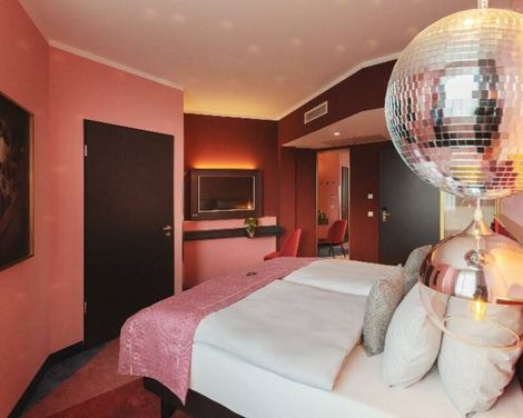 Holiday Inn - The Niu, Loco Munich North-0