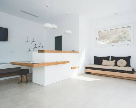 Super Paradise Suites