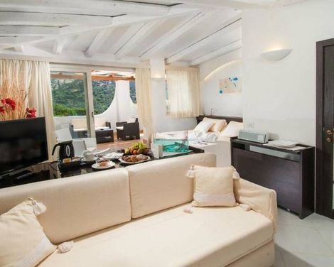 Hotel Punta Est