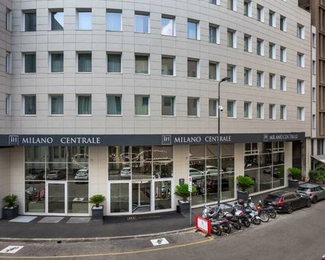 IH Hotels Milano Central-1