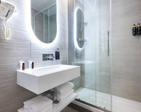 Navona Palace Luxury Inn