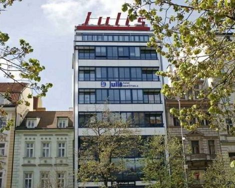 EA Hotel Juliš