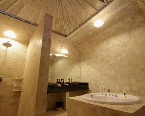 Kupu Kupu Barong Villas and Tree Spa by L’Occitane-0