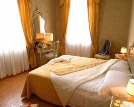 Hotel Canal-2