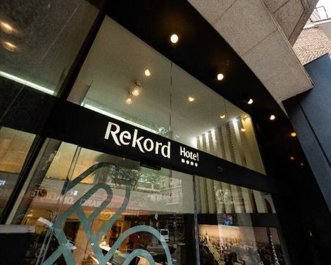 Atenea Rekord Suites