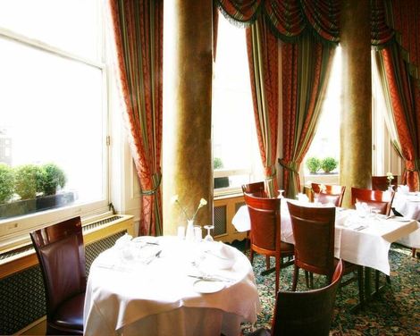 Strathmore Hotel