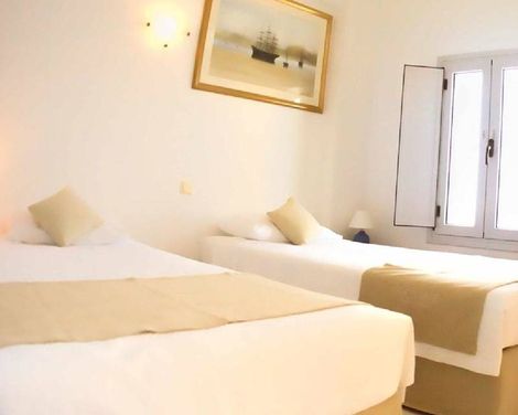 Panorama Studios & Suites-2