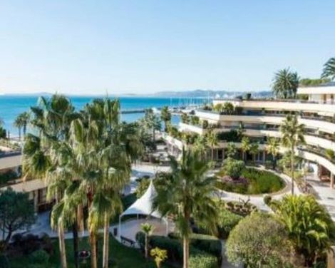 Holiday Inn Nice - Saint Laurent du Var-0