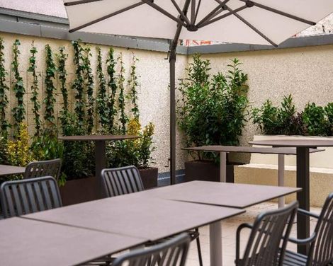 The Honest Budapest By Chic & Basic