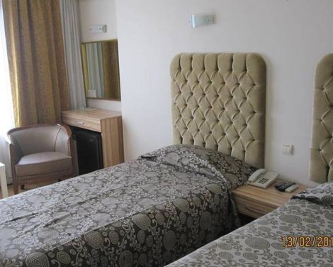 Grand Ant Hotel
