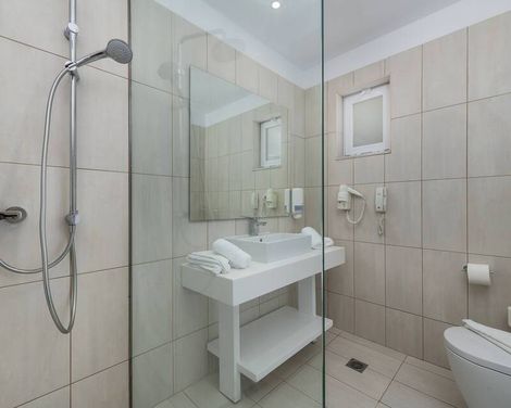 Gaia Royal Hotel