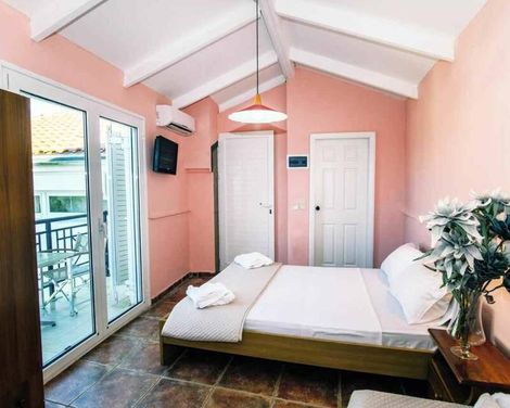 Hotel Aura