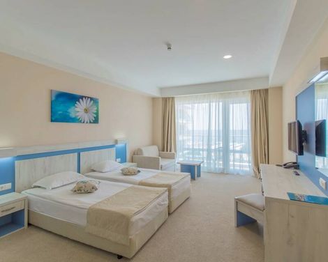 DIT Evrika Beach Club Hotel