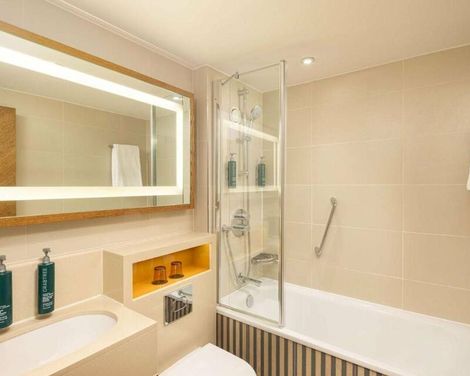 DoubleTree by Hilton Hotel London - Hyde Park-0