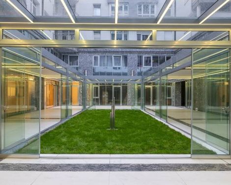 Silver Crown Hotel & Residence Palace Quarter