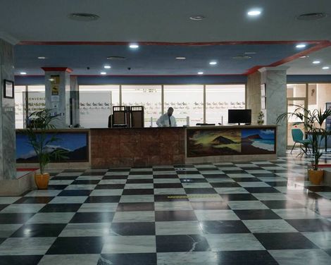 Las Piramides Resort