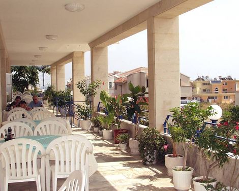 Hotel Larisa-1