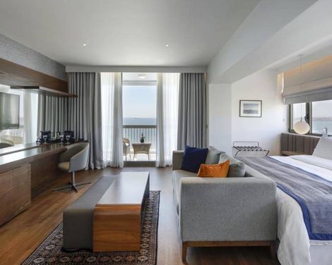 Makedonia Palace