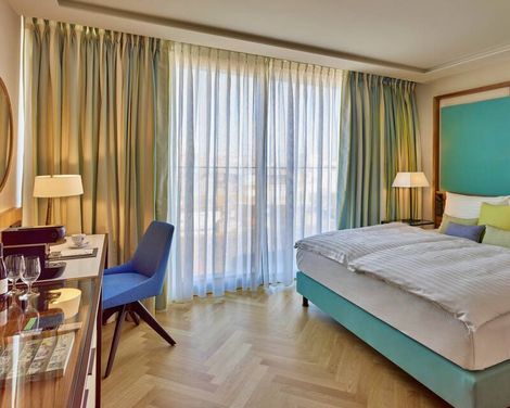 EST Grand Hotel Savoy