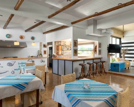Panorama Gennadi Guest House & Bistrot
