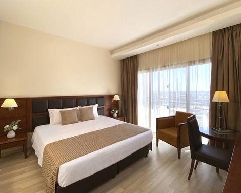 Ajax Hotel