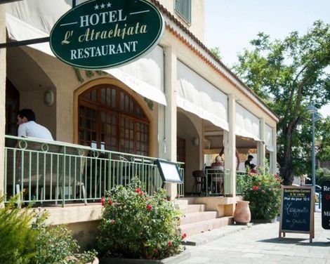 Adonis Aléria Hôtel Atrachjata
