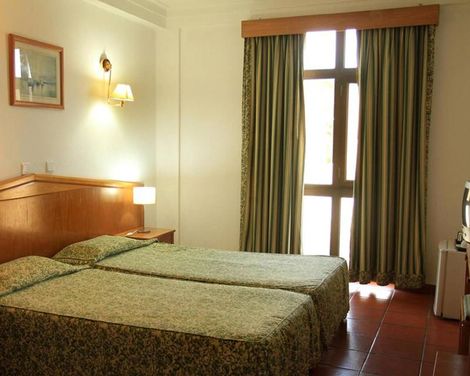 Hotel Colina do Mar-3