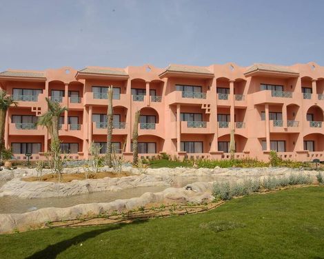 Parrotel Aqua Park Resort-2