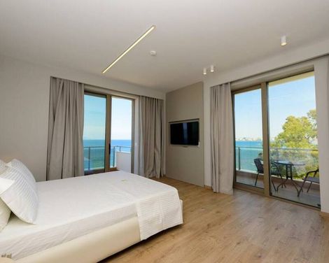 Navy Hotel-1