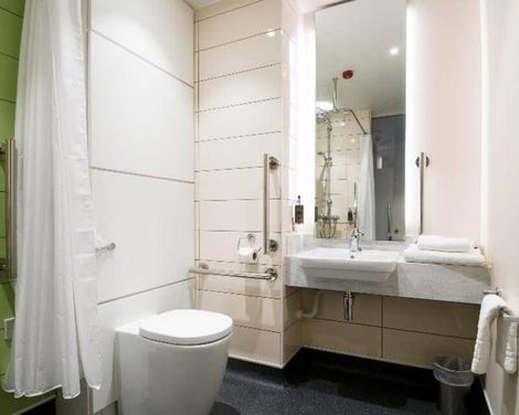 hub by Premier Inn Edinburgh City Centre (Rose Street)