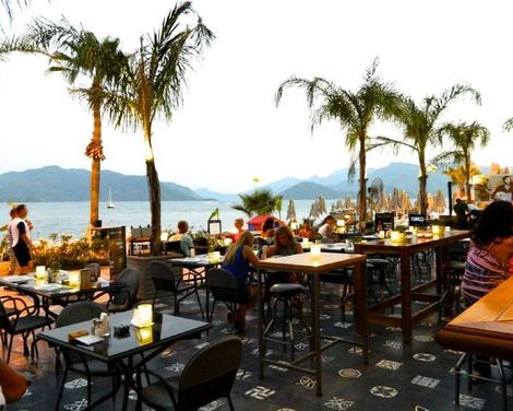Yunus Hotel