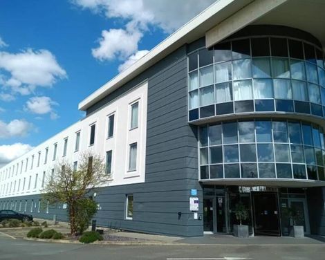Holiday Inn London Luton North by IHG